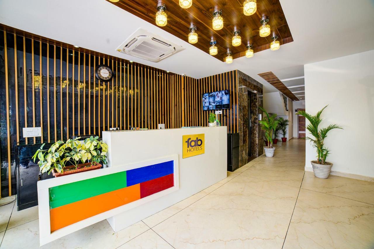 Hotel Destination Zirakpur Kültér fotó